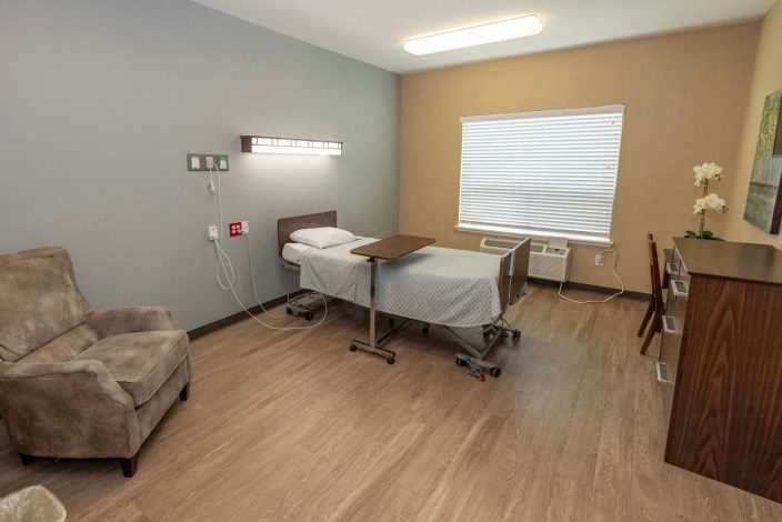 Harbor Valley Health & Rehabilitation photo 1