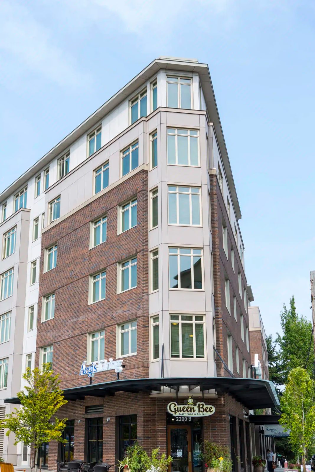 Aegis Living Laurelhurst photo 1
