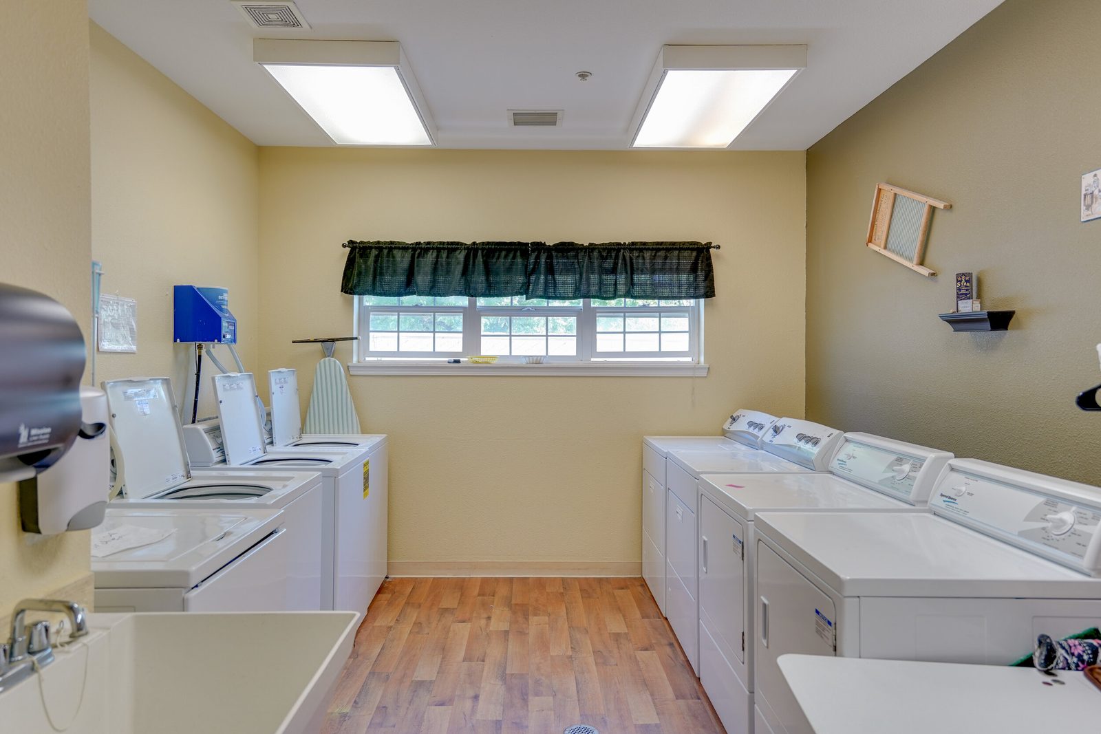 Orchard Park Senior Living Community photo 4