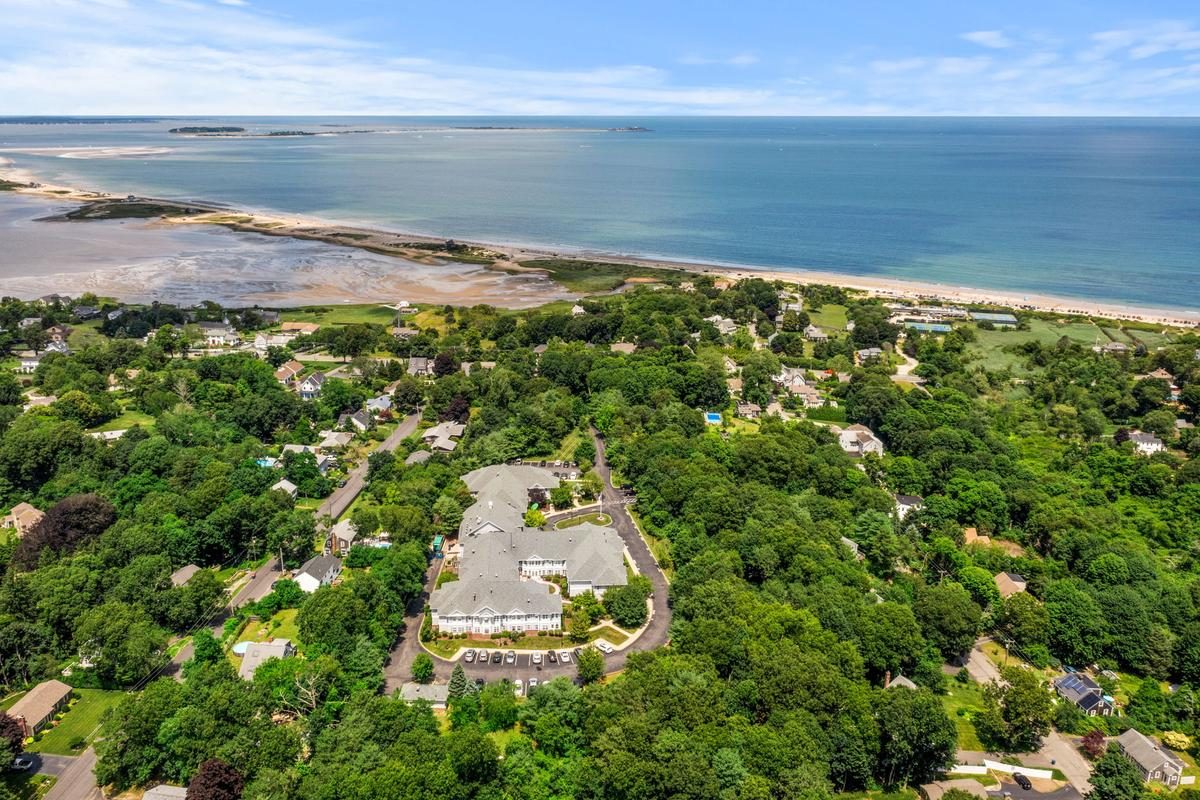 Brookdale Plymouth Beach photo 3