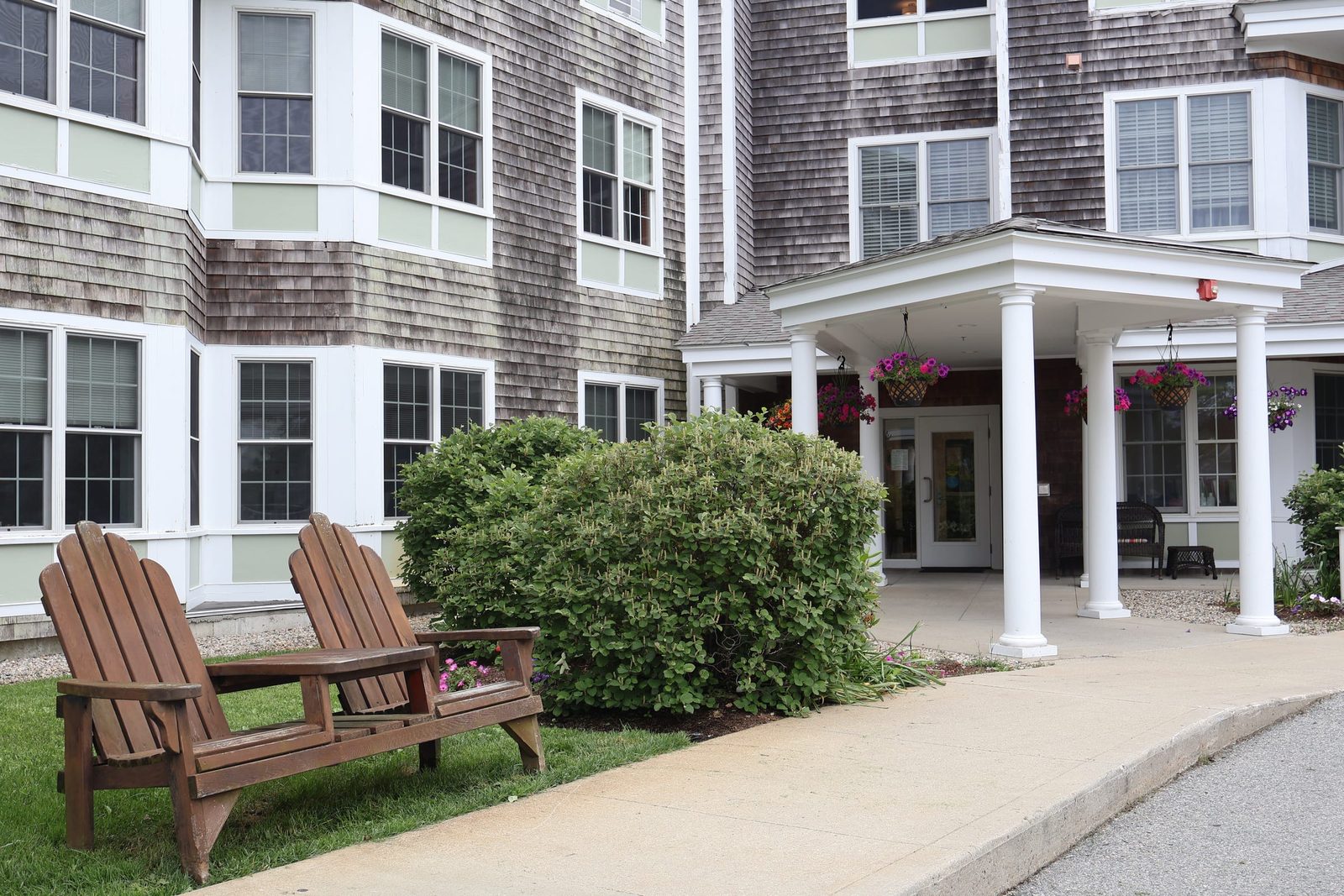 The Woodlands at Pleasant Bay photo 2