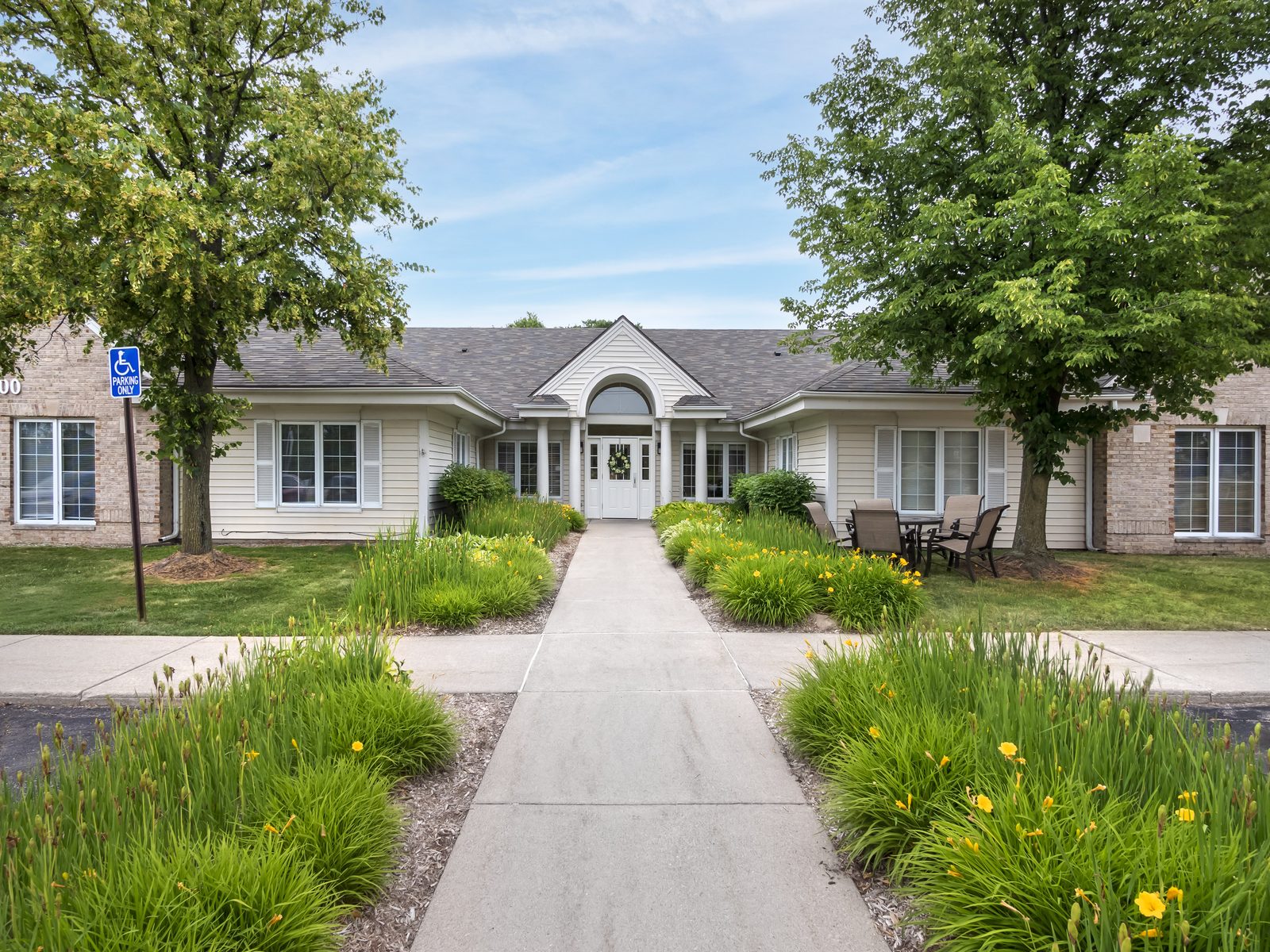 Brookdale Farmington Hills North photo 5