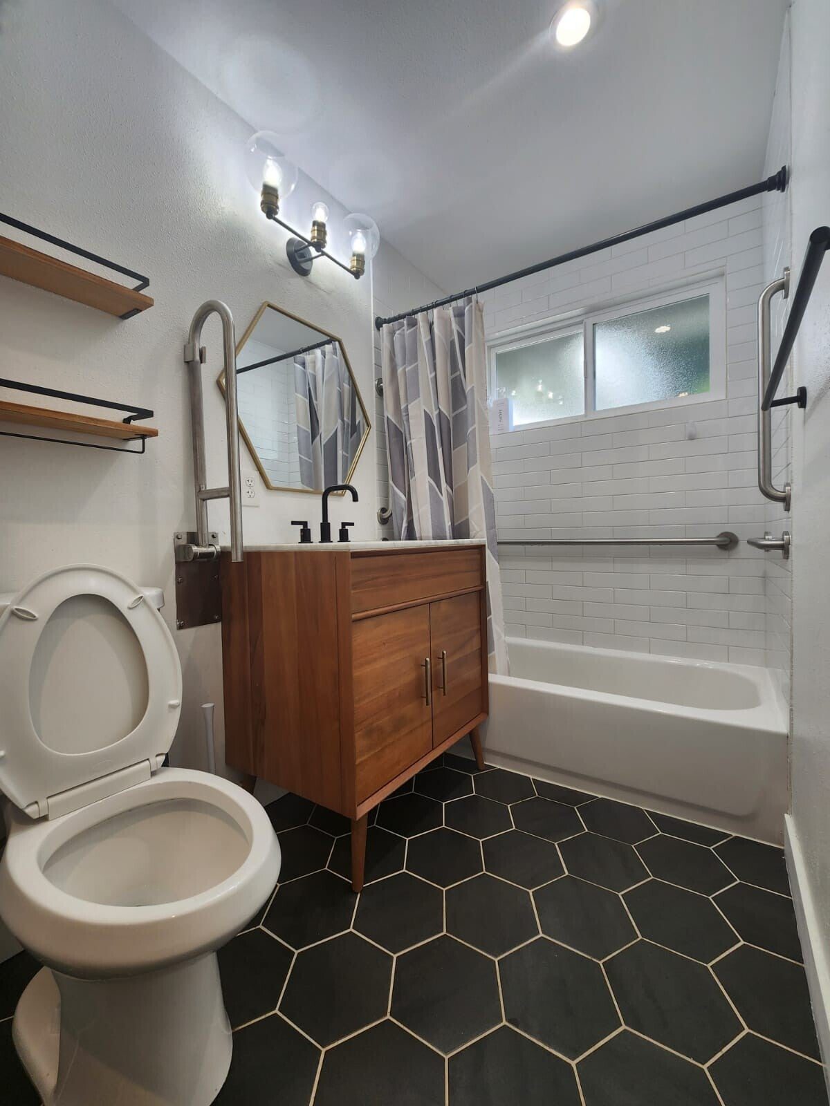 CROWN HOME AFH LLC photo 4