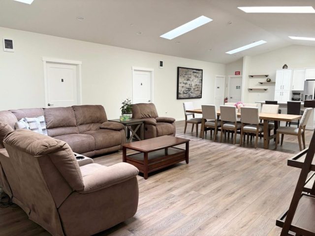 Lola's Senior Care LLC photo 1