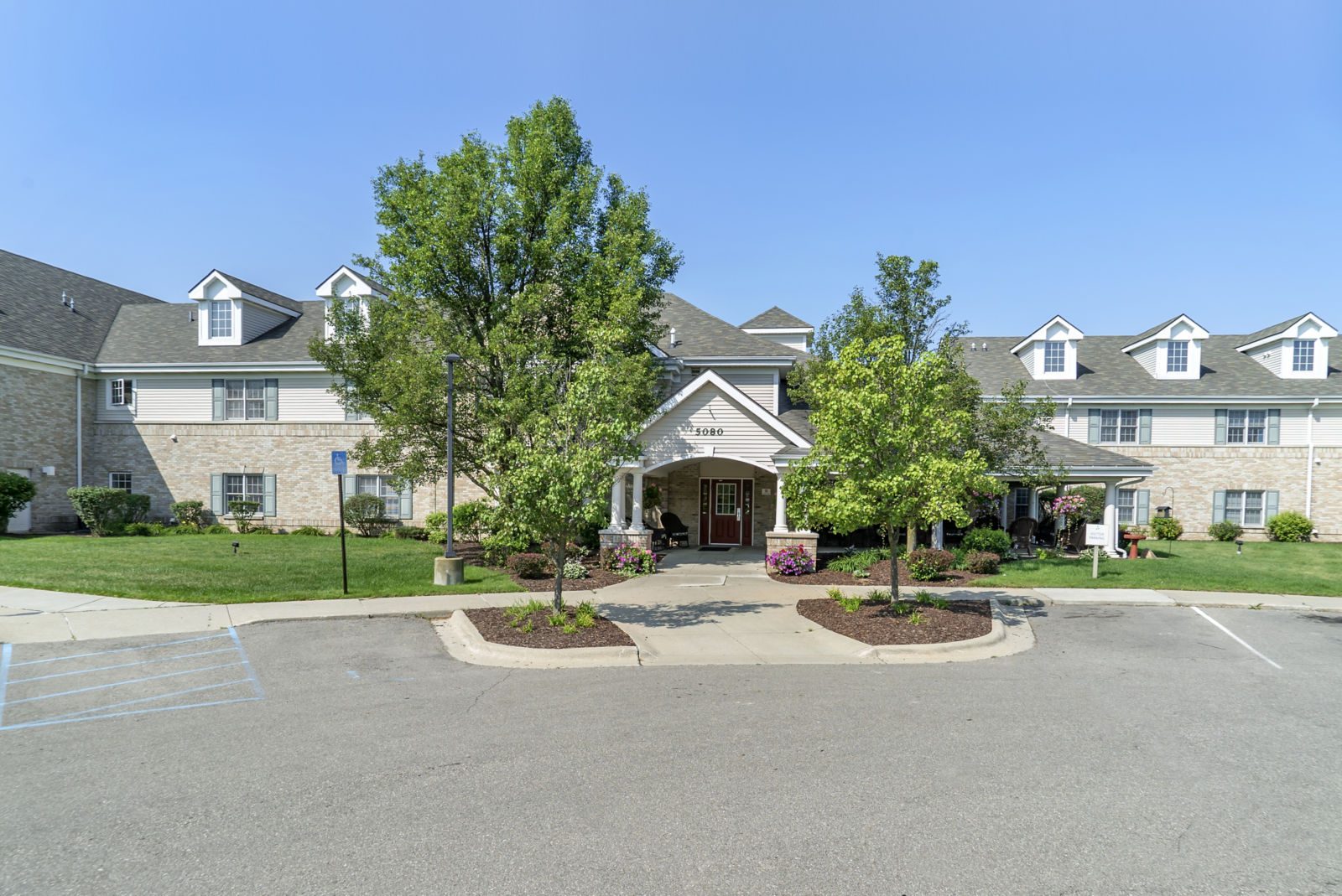 Brookdale Grand Blanc photo 2