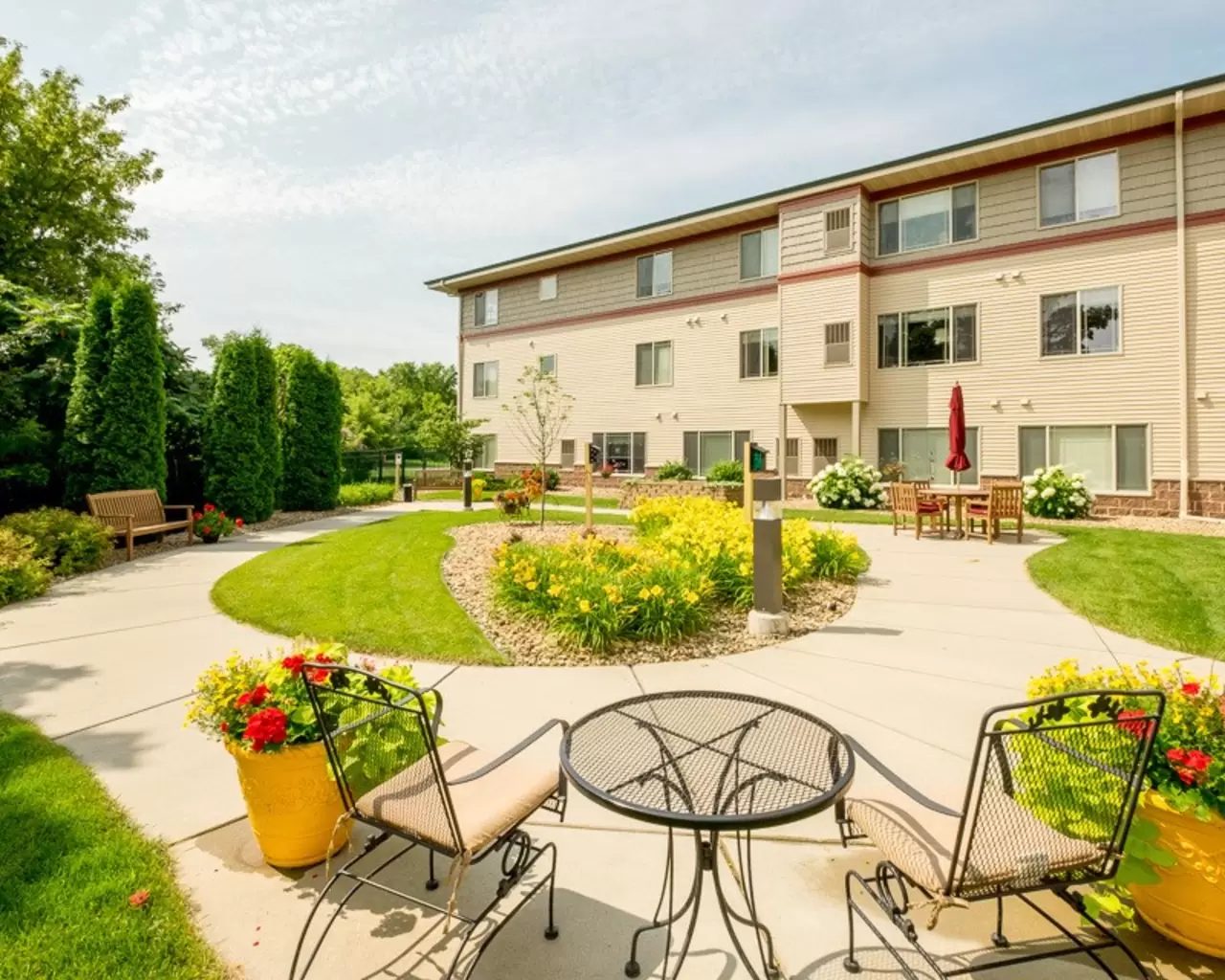 Keystone Senior Living Mankato photo 2