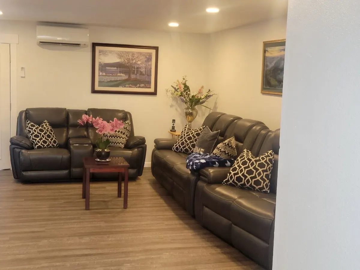 Hope Link Adult Family Home LLC photo 1