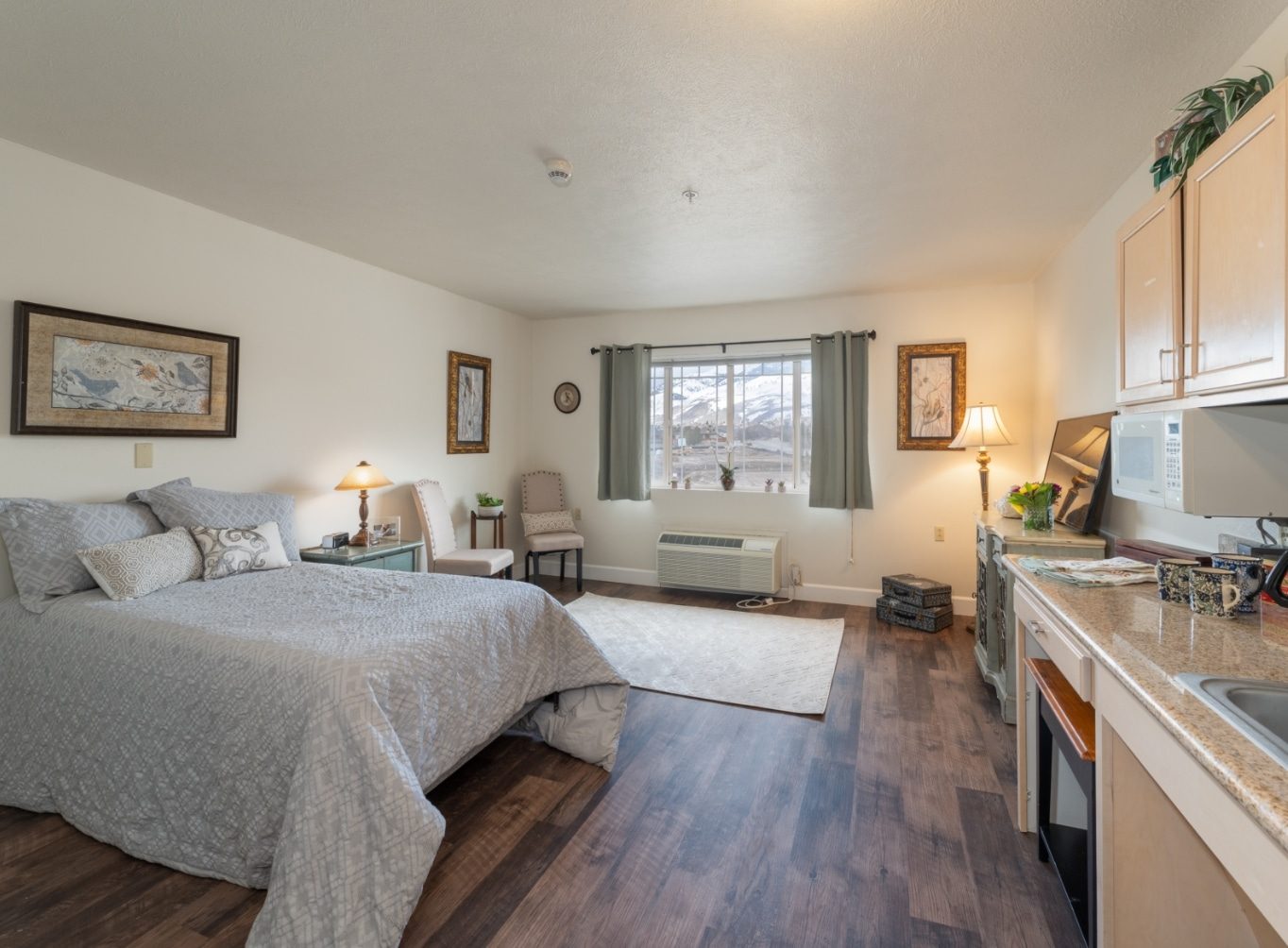 Sierra Place photo 3