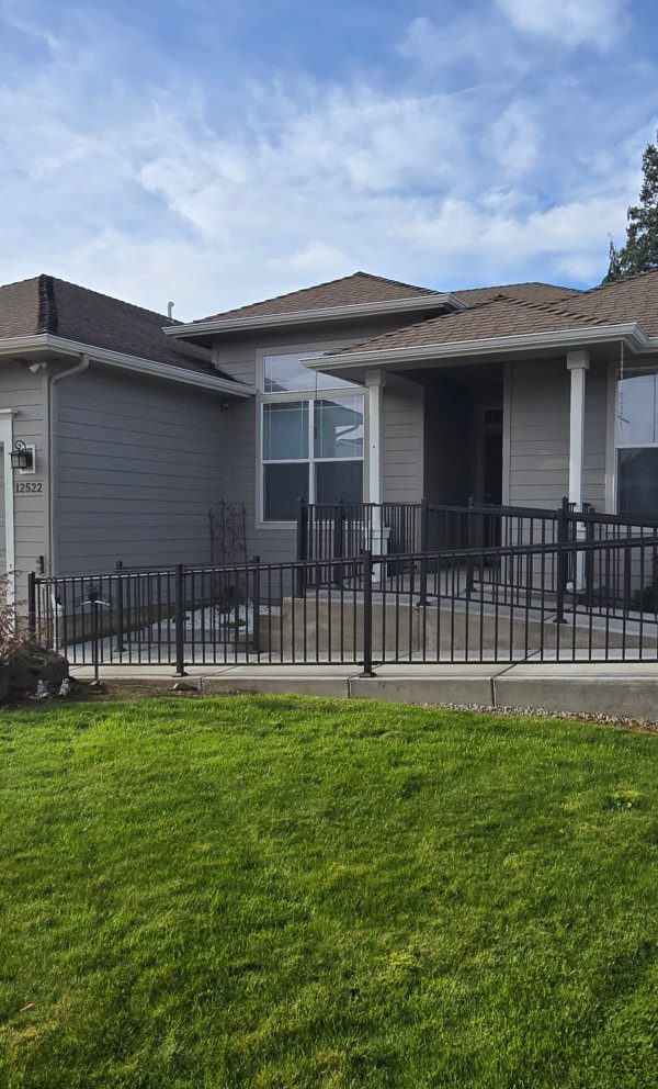 Cougar Crest Family Home photo 4