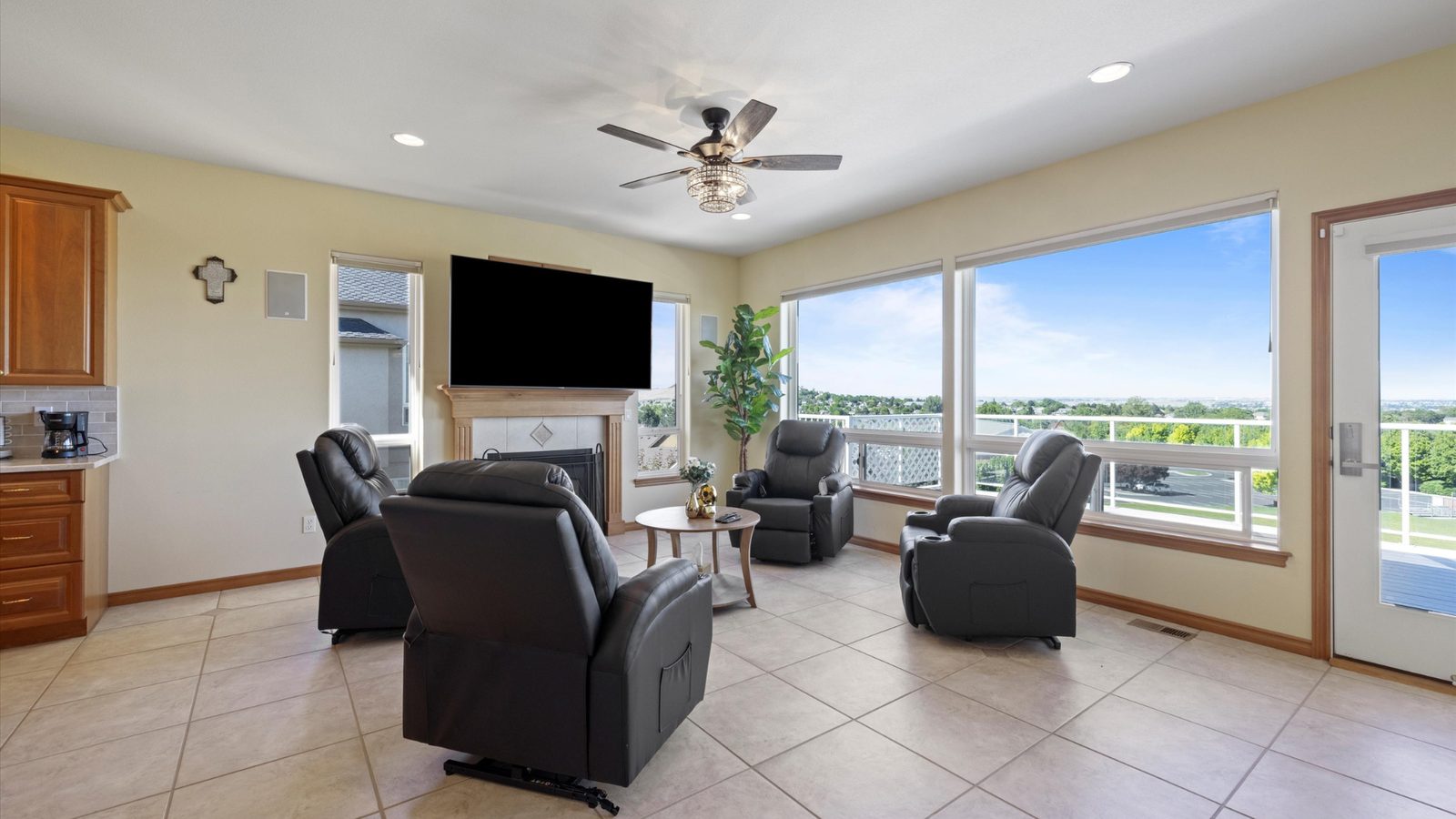 Clovernook Adult Family home LLC photo 3