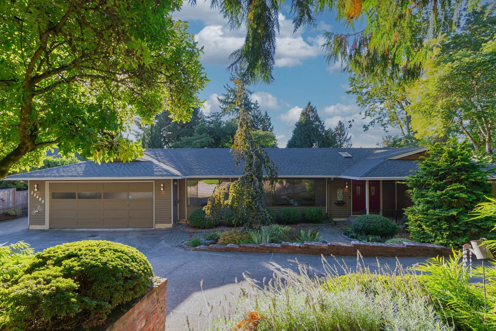 BLOSSOM GARDEN ADULT FAMILY HOME LLC