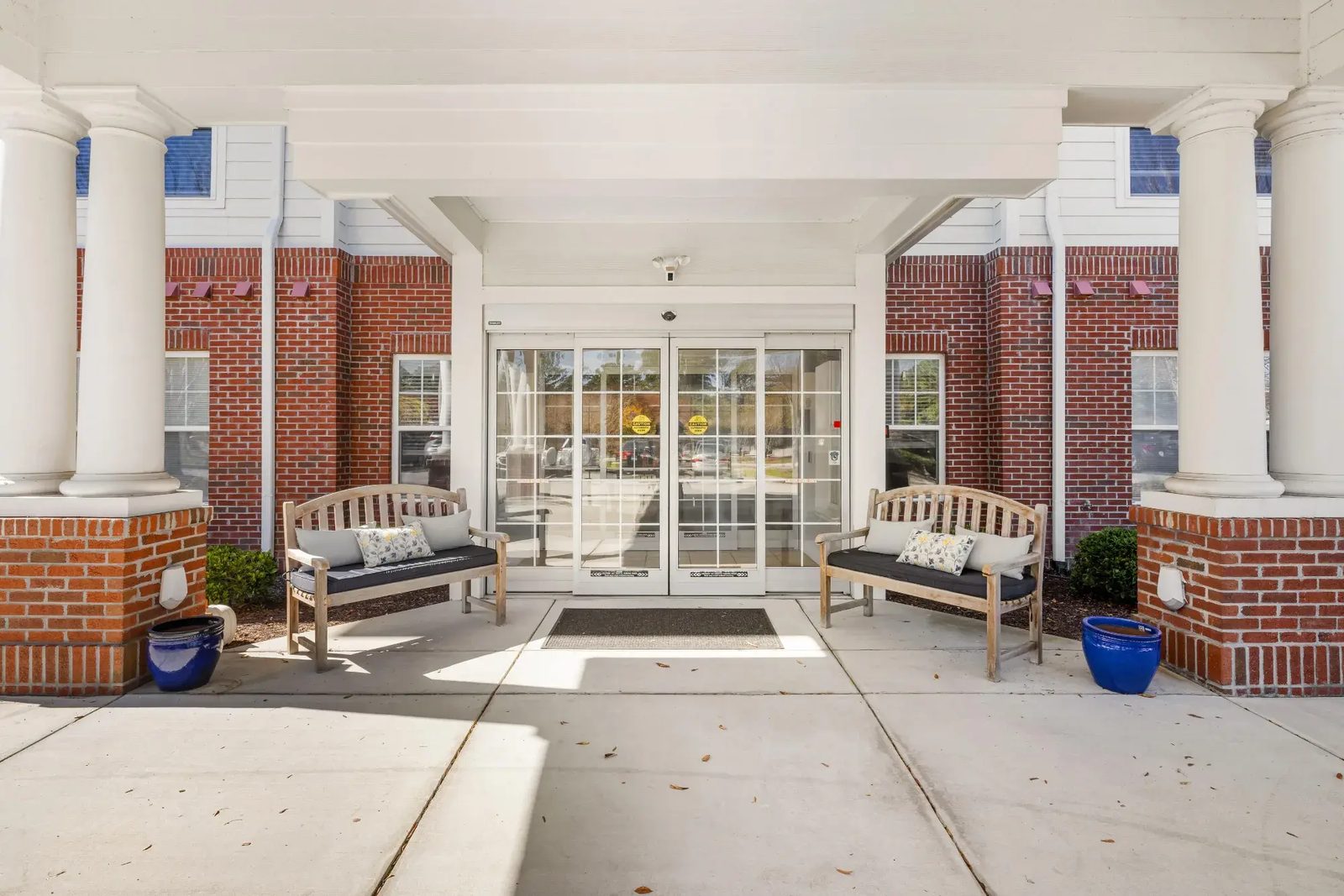 McCarthy Court photo 4