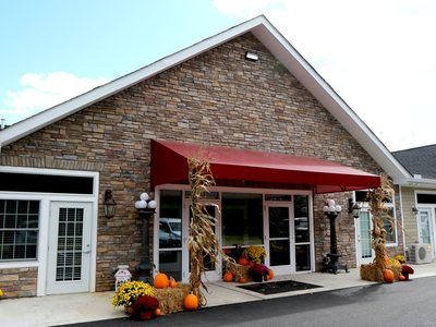 Parkland Manor