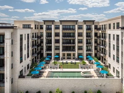 Grand Living at the Grove