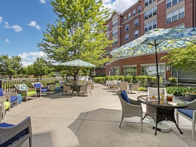 Plum Creek Chicago, LLC