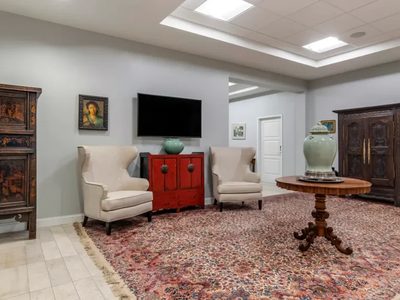 Lhlc Operations, LLC