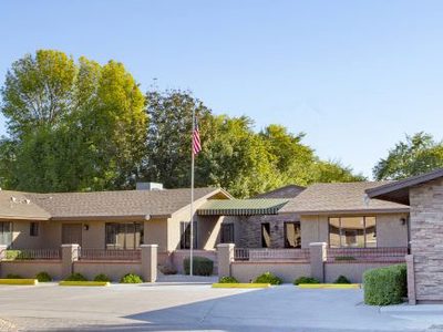 Heritage Life Center LLC