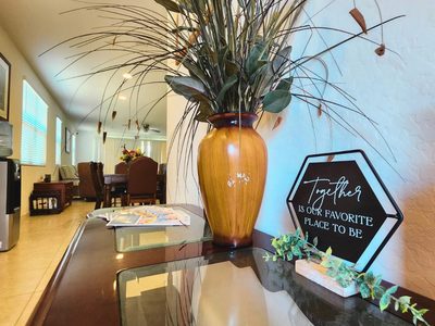 Majestic Manor Senior Living LLC
