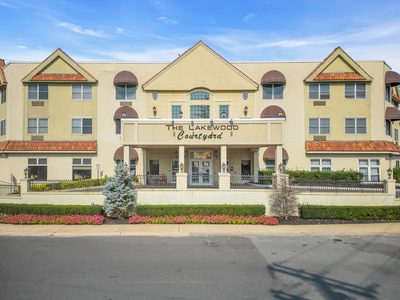 The Lakewood Courtyard