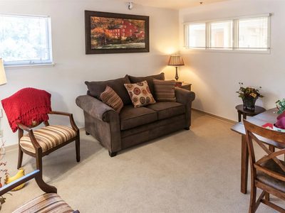 Grand Villa Living Group LLC