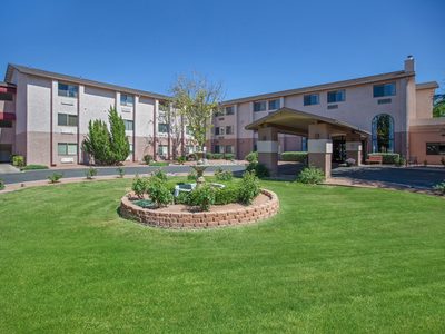 Cottonwood Village