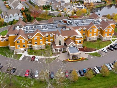 Maplewood Mayflower Place SNF LLC