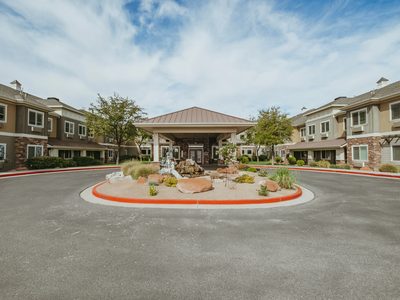Spring Gardens at Red Cliffs Lc