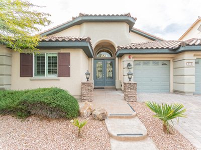 Aluxe Residence LLC