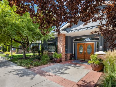 10250 W Smoke Ranch Drive Opco LLC
