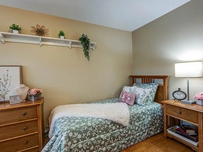 Memory Care in Livonia, MI