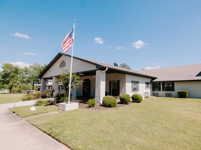Southern Trace Rehabilitation and Care Center