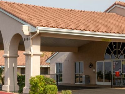 Life Care Center Of South Mountain