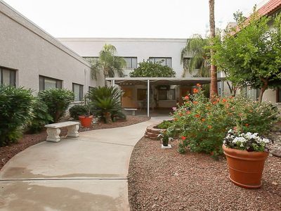 Life Care Center Of Tucson