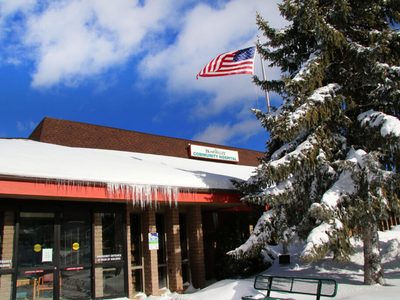 Bear Valley Community Hospital