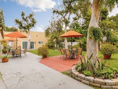 Courtyard Care Center
