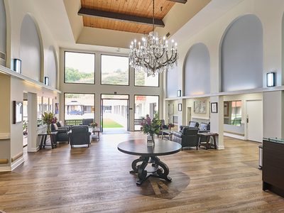 La Jolla Nursing And Rehabilitation Center
