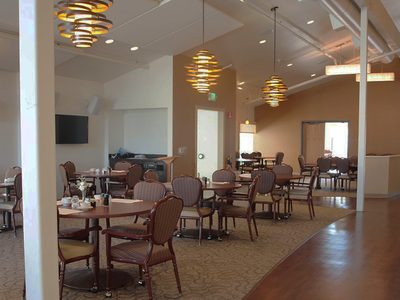 Lincoln Glen Assisted Living Center