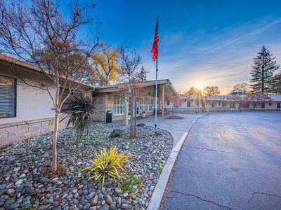 Oakwood Healthcare Center