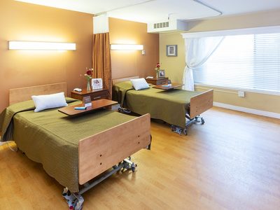 Whitney Oaks Care Center