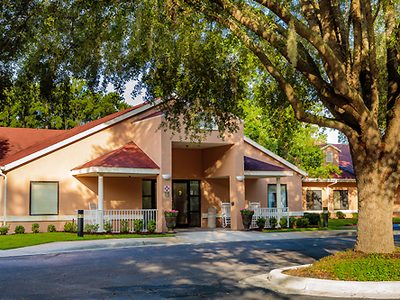 Solaris Healthcare Lake City
