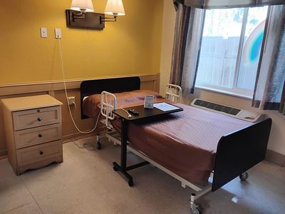 Parklands Care Center and Rehab