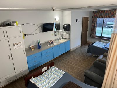 Midlands Living Center L L C