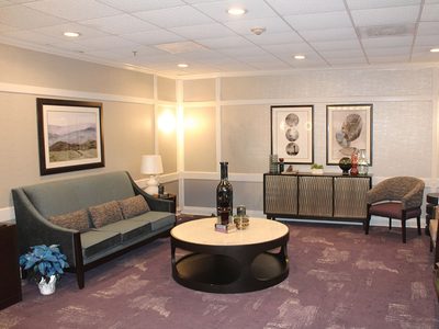 Alden Poplar Creek Rehab & Healthcare Center