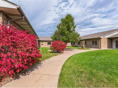 Silvis Center for Nursing Rehab & Care