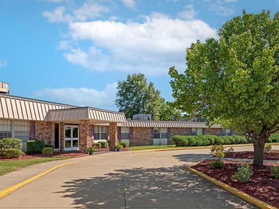 Lakeland Rehab & Healthcare Center
