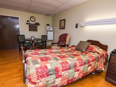 Countryside Manor Health & Living Community, LLC