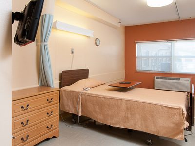Life Care Center Of Burlington