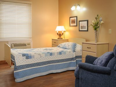 Life Care Center Of Seneca 1