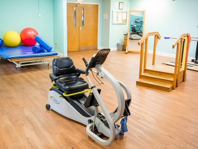 HiLLCrest Health Care Center
