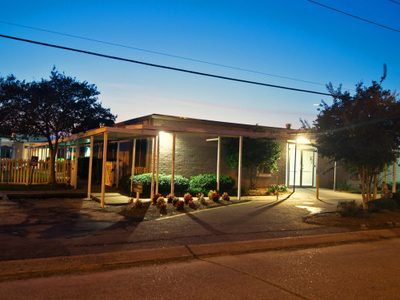 Metairie Healthcare Center